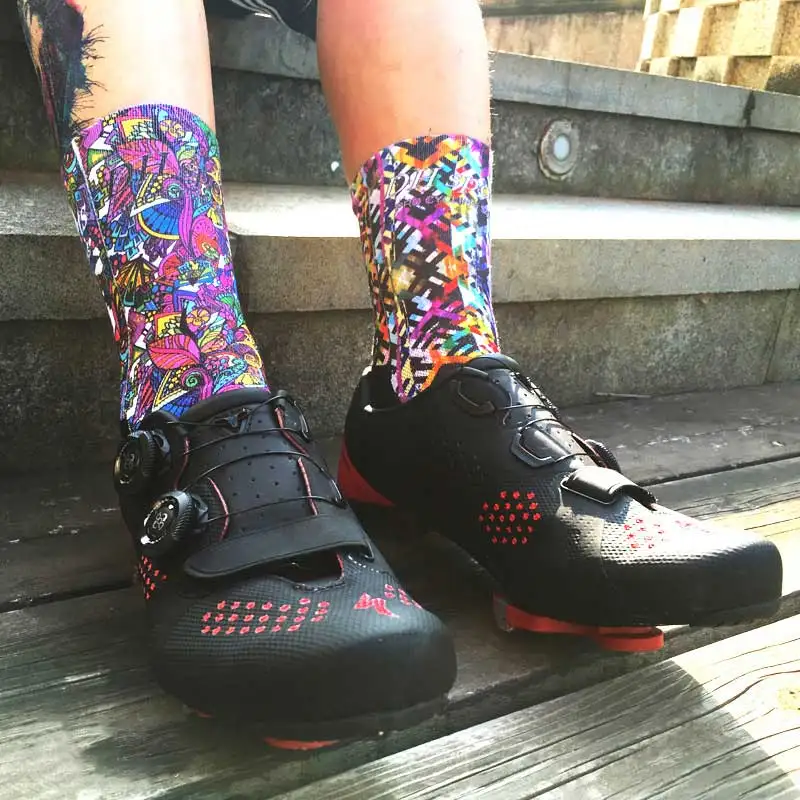 

2019 Men Women Sublimation Cycling Bike Socks Outdoor Sport Printing Crew Socks Mtb Non Slip Pro Team Bicycle Running Sock Male