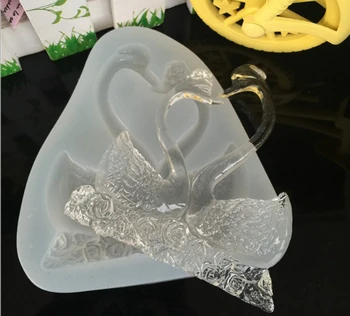 

A pair of swans Liquid silicone mold DIY resin jewelry pendant necklace pendant lanugo mold resin molds for jewelry