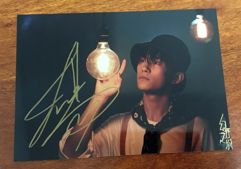 

signed TFBOYS Jackson autographed photo 5*7 autographs free shipping 082018B