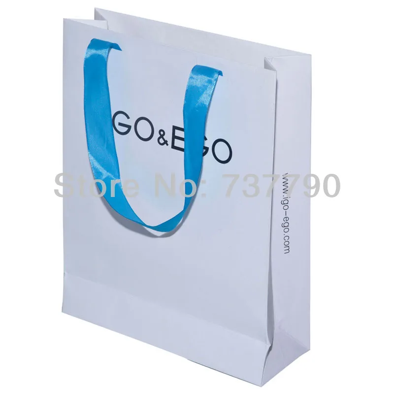 Изготовленный на заказ напечатанный бумажный мешок подарка логотипа/Recyclable упаковывая белый бумажный мешок для ходить по магазинам 20x25x8 см