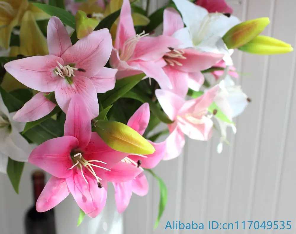 

1 PCS Beautiful Artificial Lily Bouquet Soft Plastic Flowers Home Wedding Decoration 4 Colors Available F373
