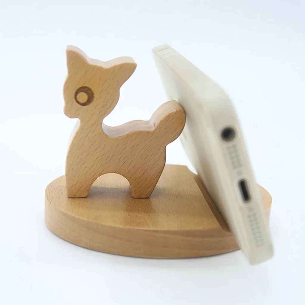 Wooden Deer Phone Stand – Adjustable Holder For Smartphones & Tablets (3.5" To 7")