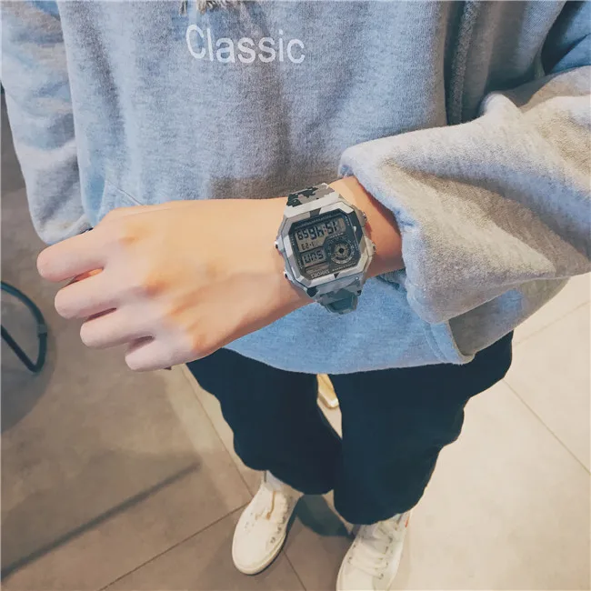 Для мужчин s часы лучший бренд класса люкс кварцевые наручные часы Мода Камуфляжный ремешок Спорт Викторианский стиль браслеты - Цвет: Camouflage gray