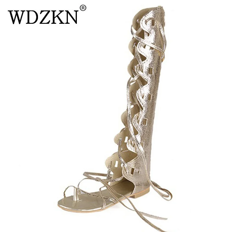 WDZKN/Новинка; Модные женские сандалии-гладиаторы до колена на плоской подошве с перекрестными ремешками; цвет золотистый, Серебристый; sandalia gladiadora; большие размеры 34-43