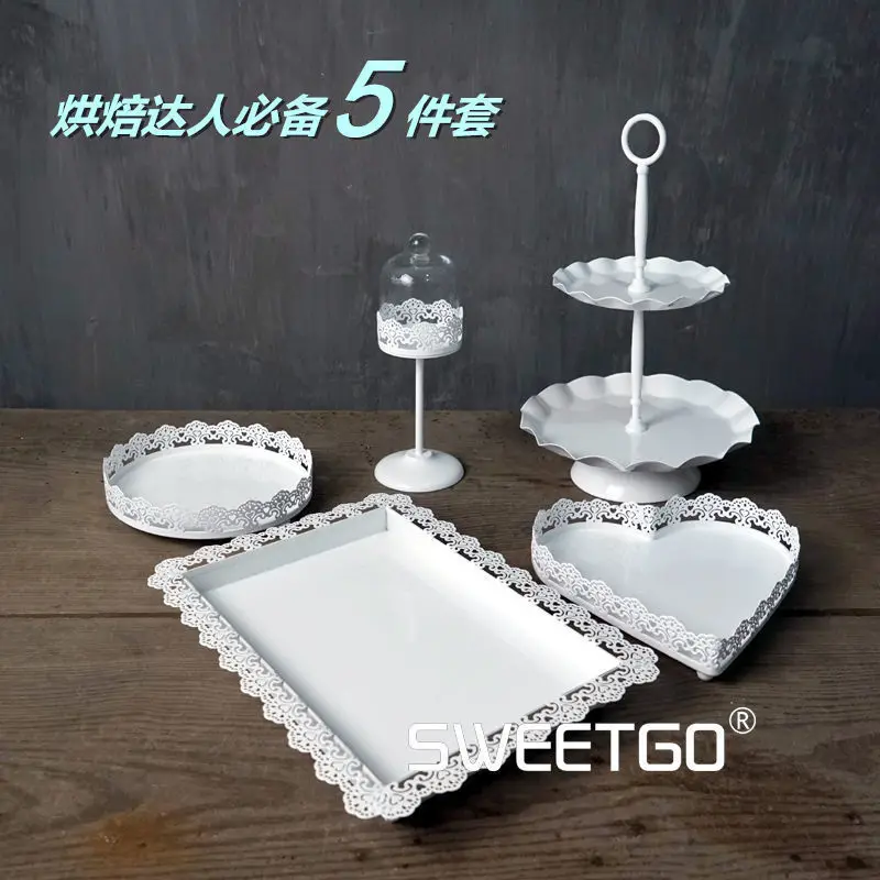 

1 Set / 5 Pcs Lace Pattern Wedding Cake Stand Sets White Color ( include Plates & Stands )
