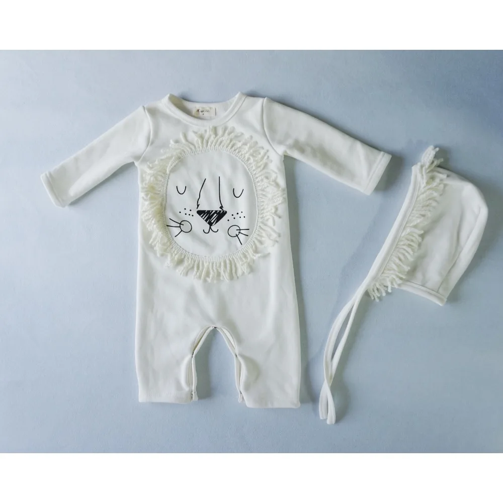 Лев Ребенка Комбинезон 2016 Новый Рождественский Детская Одежда Палевый Печати с