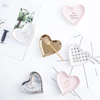 

Nordic Ceramic Love-shape Jewelry Dish Plates Rings Round Snack Candy Heart-shaped Storage Tray Snack Wedding Decor Crafts 10cm