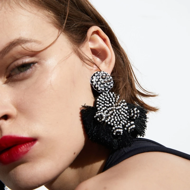 

AOTEMAN 2019 Exaggerate Handmade Beads Dangle Earrings Big Fashion Black Tassel Drop Earring For Women Ethnic Jewelry