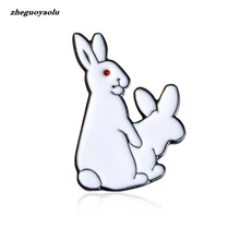 Креативный милый злой значок двух белых кроликов корсажный