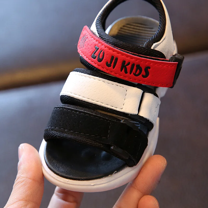 Детская обувь кожаные сандалии для мальчиков Для детей, на лето сандалии удобные, повседневные Пляжная Летняя обувь на мягкой подошве; нескользящие