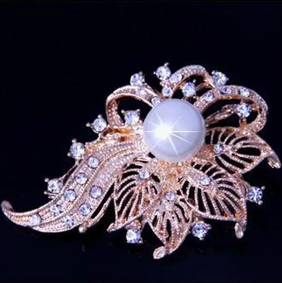 

Flower Lovely Crystal Brooch lapel pin Pearl Fashion Women Wedding hijab pins Jewelry large brooches H058 5D