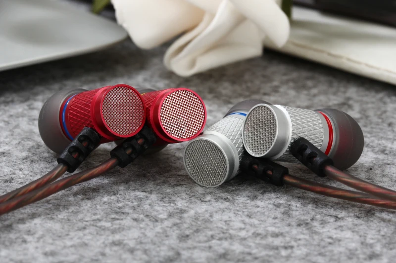 

Newest G600 In-Ear Wired Stereo Earphone headset Remote&Mic Earphone For IPHONE XIAOMI M5 For Samsung Galaxy S6 S7 Note 5 MP5
