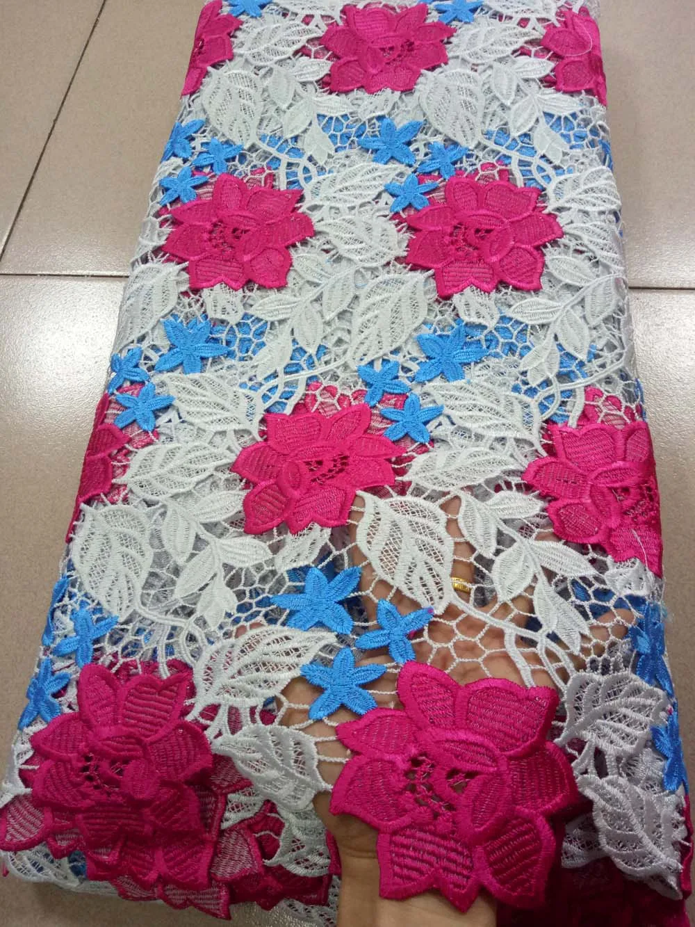 

African Lace Fabric 2018 Embroidered Nigerian Laces Fabric Bridal High Quality French Tulle Lace Fabric For Women