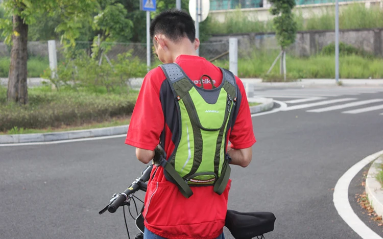 Cheap outdoor Waterproof and tear resistance cycling backpack water bag cross-country running backpack hiking marathon bag bicycle bag 17