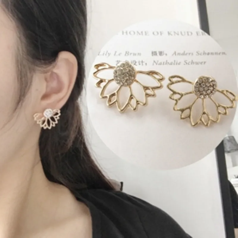 

2019 Korean version of the new fashion jewelry earrings factory direct wholesale