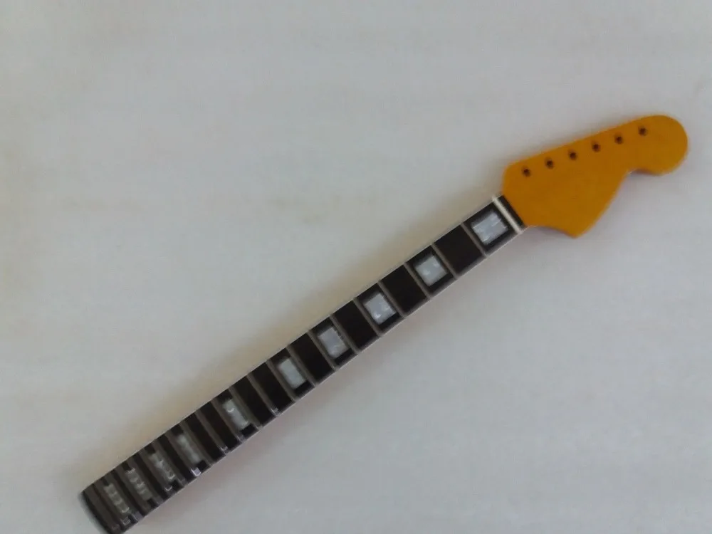 

22 frets vintage Maple Neck for Strat Electric Guitar neck big headstock