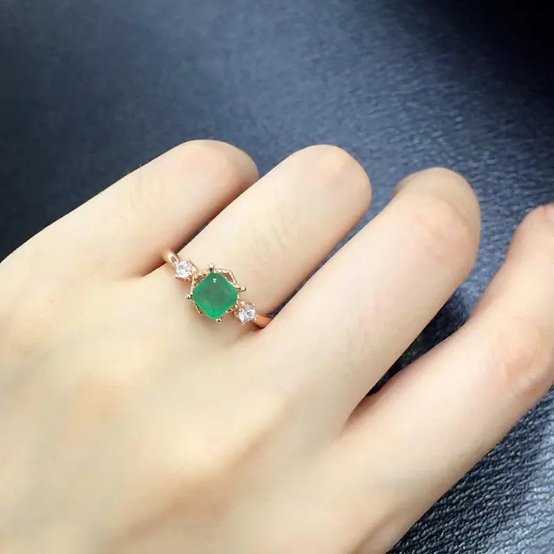 

2017 Jewelry Qi Xuan_Fashion Jewelry_Colombia Green Stone Fashion Rings_Rose Gold Color Woman Rings_Factory Directly Sales