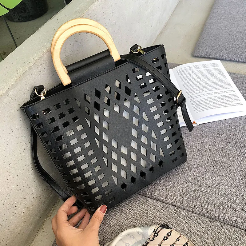 

2019 New Fashion Women Messenger Bags PU Casual Satchels Solid Simple Casual Wild Hollow Shoulder Bags Ladies Fashion Handbags