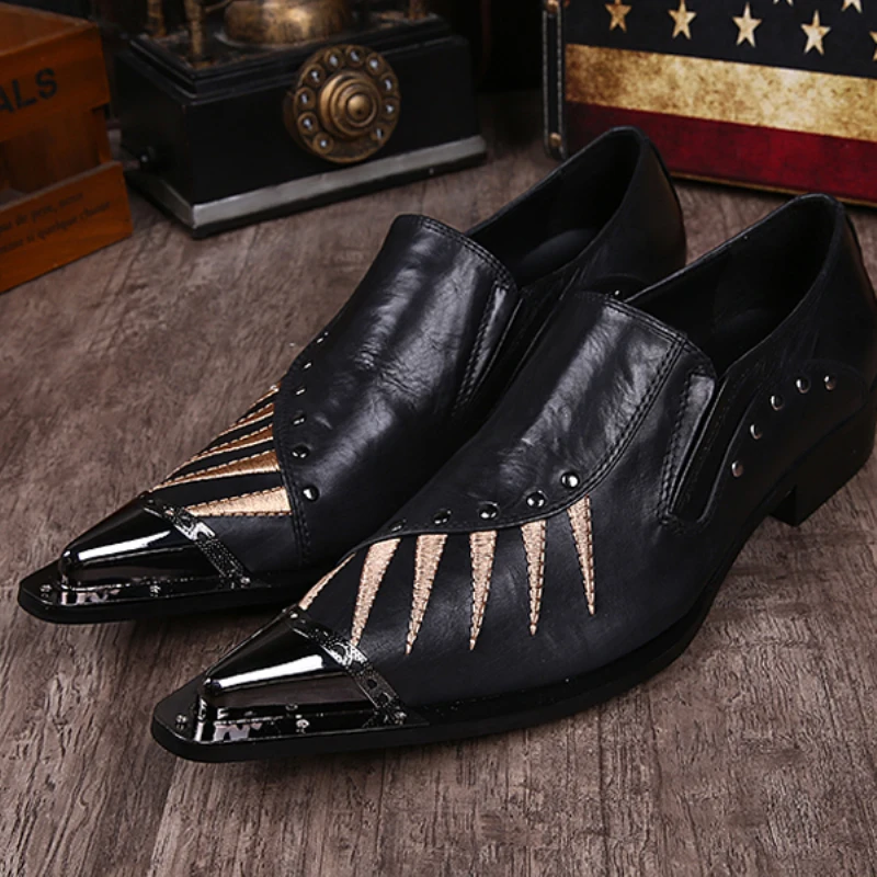 

Christia Bella Mens Rivet Genuine Leather Shoes Zapatos Mujer Men Brand Designer Pointed Toe Embroidery Nightclub Party Oxfords