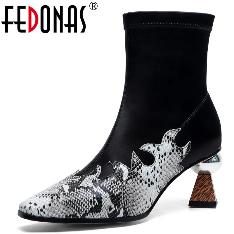 

FEDONAS Autumn Winter Fashion Pointed Toe High Heels Women Ankle Boots Genuine Leather Chelsea Short Boots Party Shoes Woman