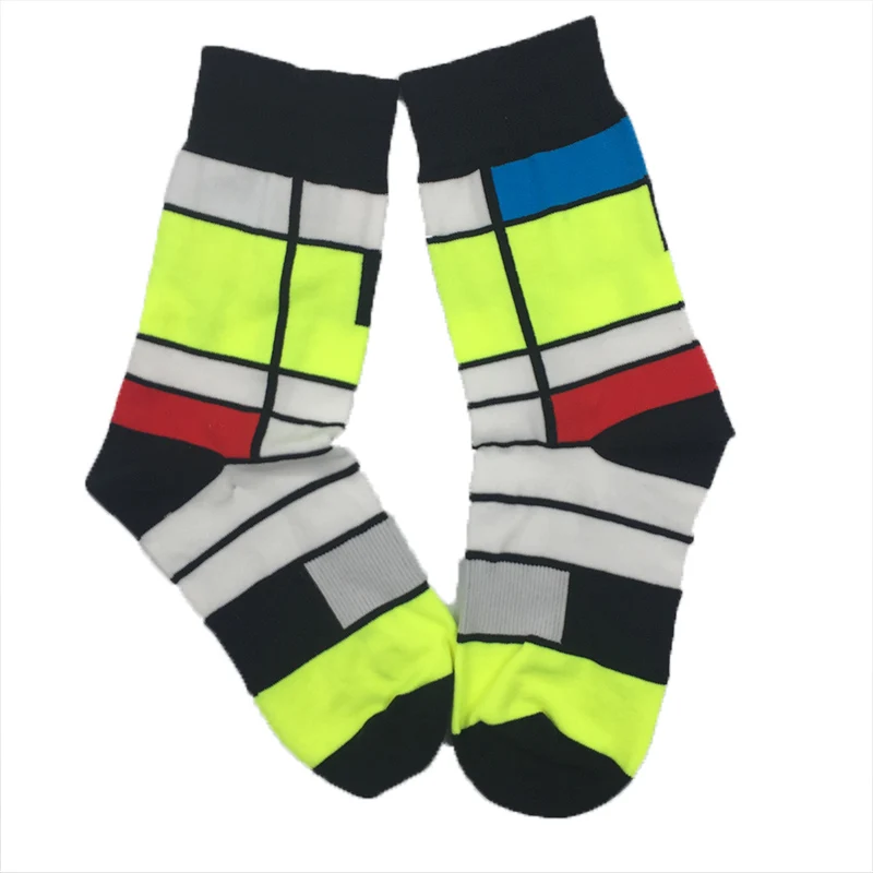 

2017 New Men Women Knee-High Cycling Socks High Elasticity Outdoor Running Jogging Riding Sports Socks Quick Dry Bicycle Socks