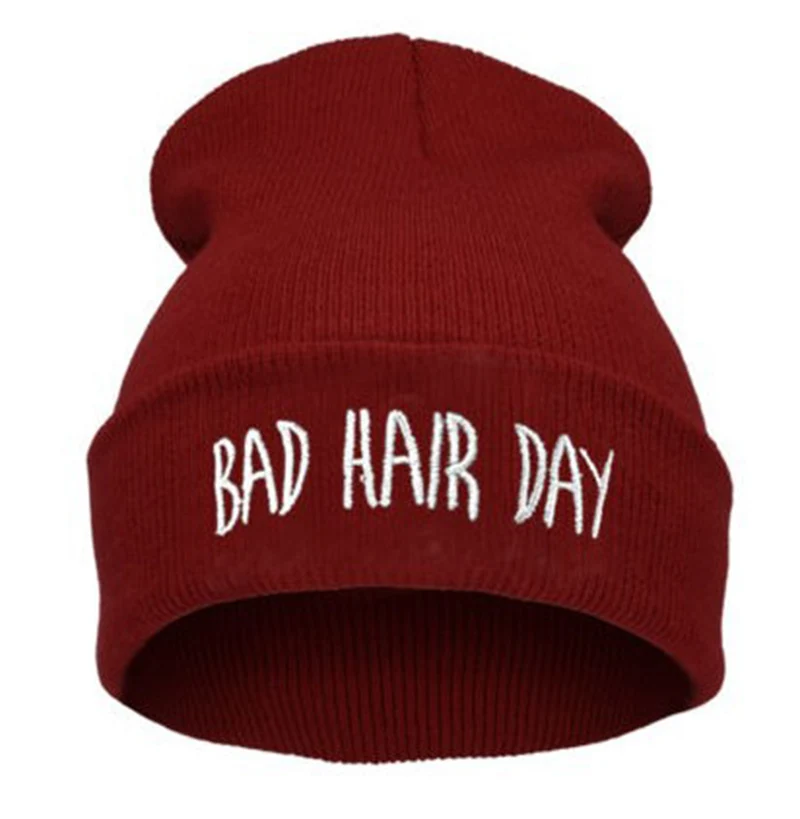 Плохой день волос шапочку хип-хоп шляпа Для женщин Для мужчин осень-зима Теплый вязать Кепки унисекс Мода Досуг Skullies шапочки Шапки CP0271 - Цвет: Deep Red  White