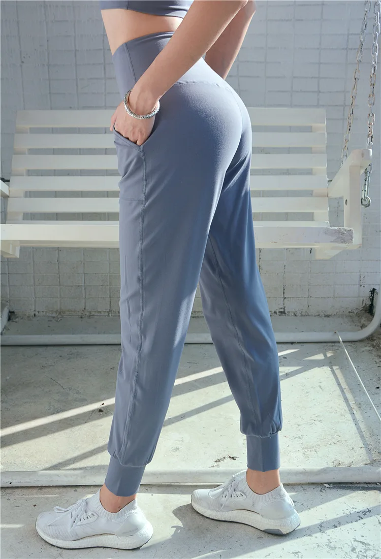 //cbu01.alicdn.com/img/ibank/2019/661/105/10368501166_2122209107.jpg