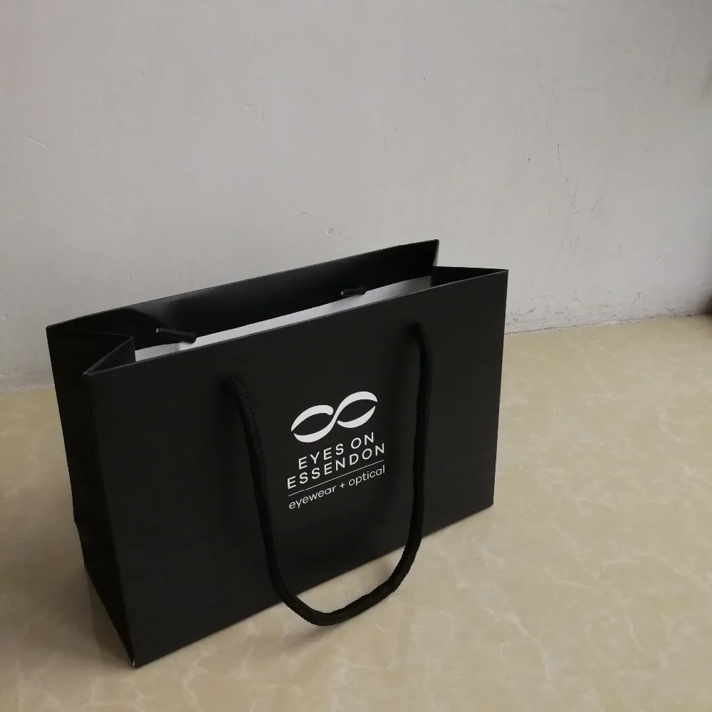 

Wholesales 500pcs/lot 13Hx19x6 cm minimum size Custom black matte lamination bags Luxury Black Paper Bags for Botique Packing