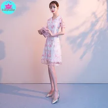 дешево! 2019 новый летний китайский стиль сетки улучшенный Cheongsam короткая мода тонкий Cheongsam вышитое