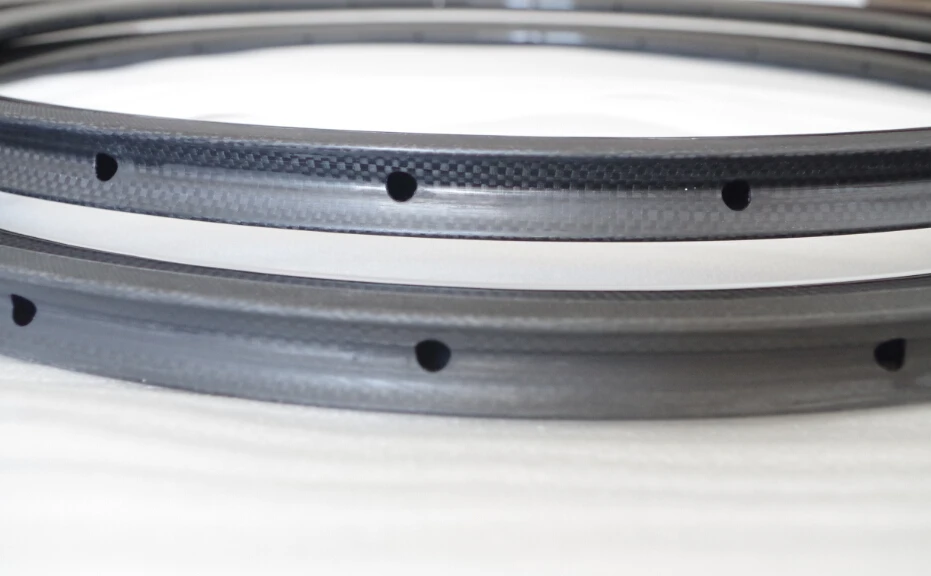 Discount DEERACE SL version 44mm 700c Carbon Tubular Road Bike Wheel Rims Bicycle Wheels 23mm Width 320 grams only! 4 Discount DEERACE SL version 44mm 700c Carbon Tubular Road Bike Wheel Rims Bicycle Wheels 23mm Width 320 grams only! 4