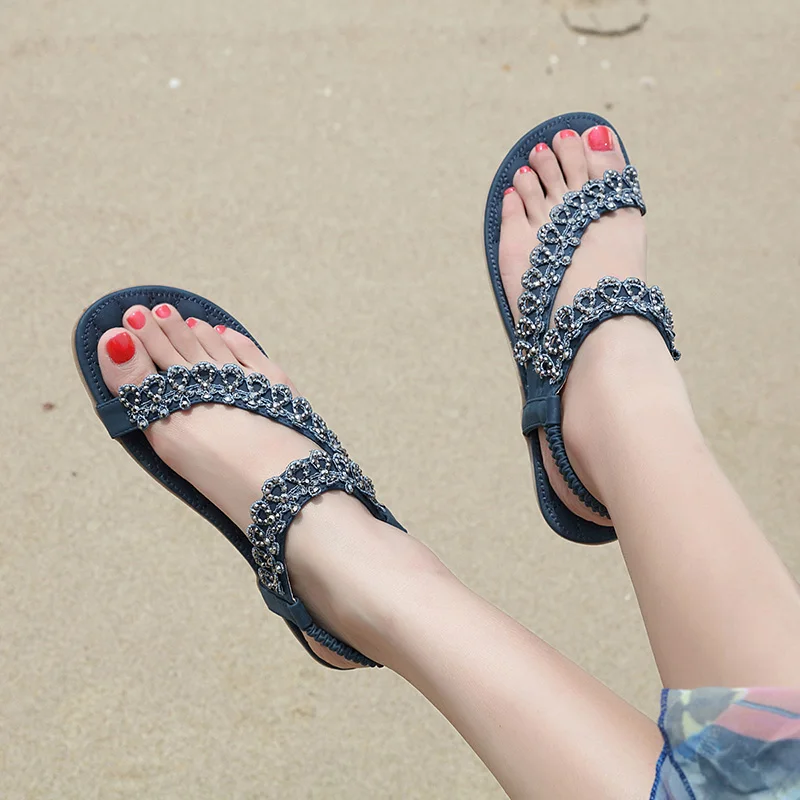 BEYARNE Bohemia/элегантные сандалии, летняя пляжная обувь, Вьетнамки, женские сандалии со стразами и кольцом, удобные мягкие сандалии, повседневная обувь на плоской подошве