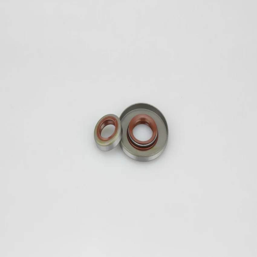 

Free shipping 1 set oil seals(1pc big &1pc small size) with perfect matching chainsaw 381/380 chainsaw aftermarket replacement