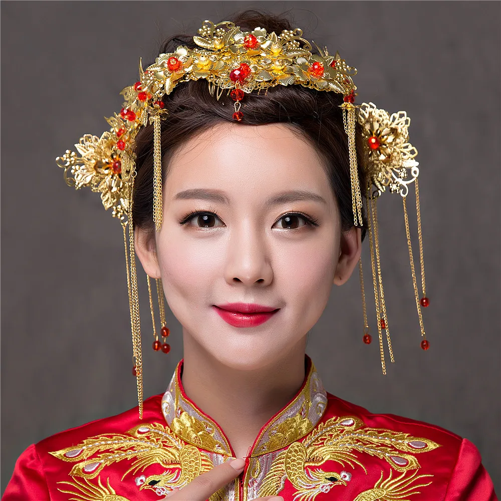 Pin by carrie yap on Haïr Asian wedding dress, Indian bridal hairstyles, Bridal