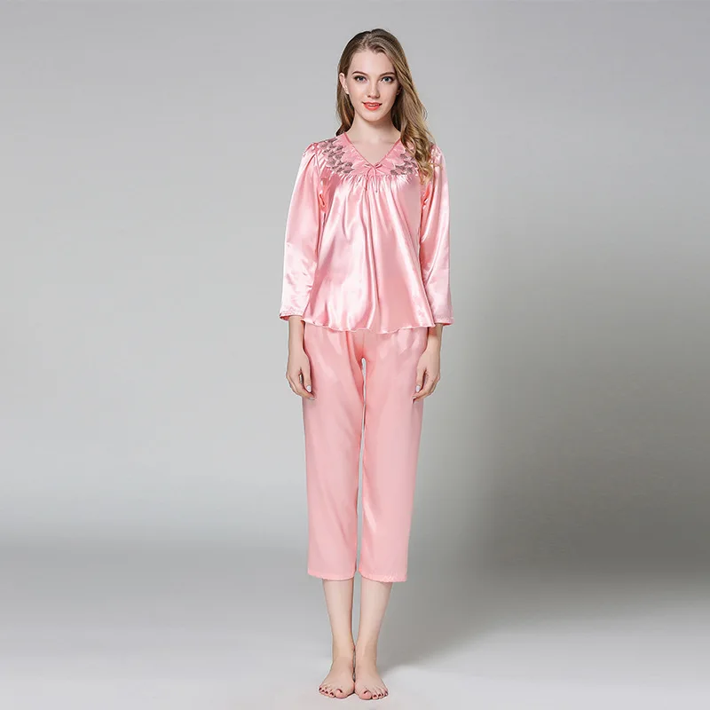 2019 вышивка женские пижамы Домашняя одежда элегантный Для женщин шелковый атлас Длинные свободные пижамы Демисезонный пижамы pijamas S88506