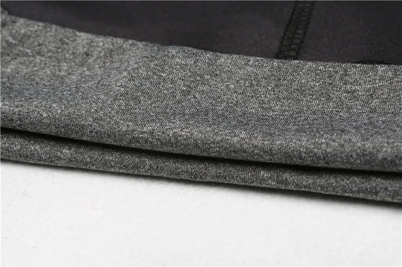 3998814399_1966242478