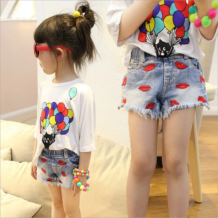 

2018 Spring and summer clothes New product Girl Lip denim shorts Hot pants Children's wild casual pants