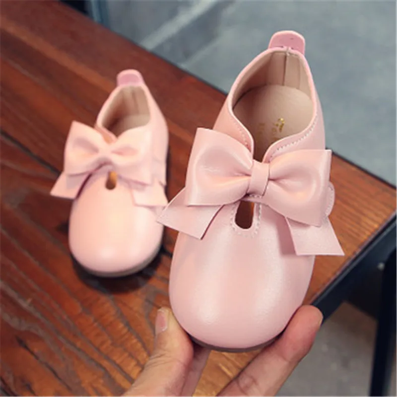 

Spring 2019 Baby Toddler Girls Vintage T-Strap Flats Little Kids Genuine Leather Bow Flats Children Pink White Dress Shoe S8V14