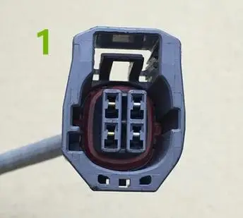 

1PCS FOR Mazda 3 MA 5 Electric booster pump plug Steering booster pump plug connector USED