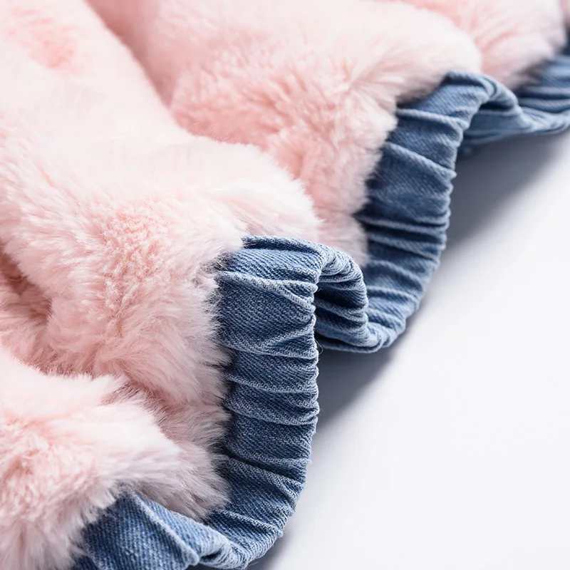 9601245982_1914624105