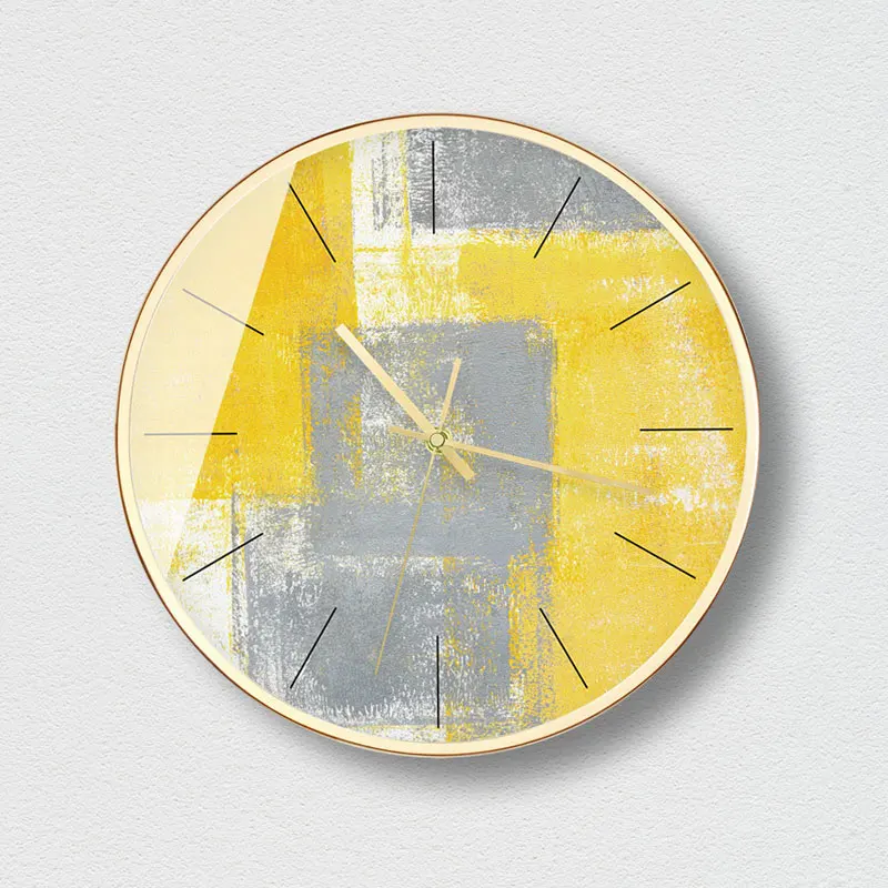 

Abstract Yellow Silent Metal Circular Decorative Clock Modern Popular Gorgeous Gold Plating Process Home Life Decorative