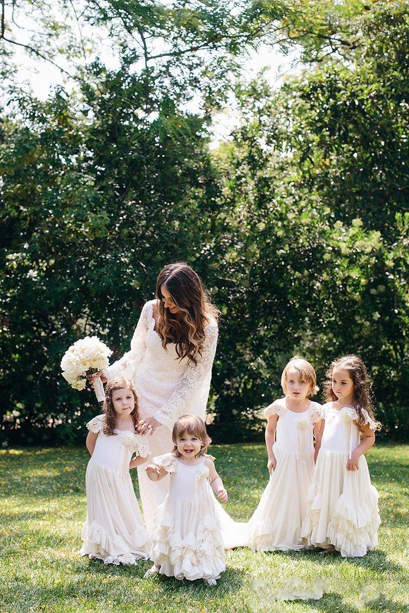 

2017 Lovely Boho Flower Girls Dresses for Weddings with Lace Appliqued Cap Sleeves Lovely First Communion Birthday Dresses
