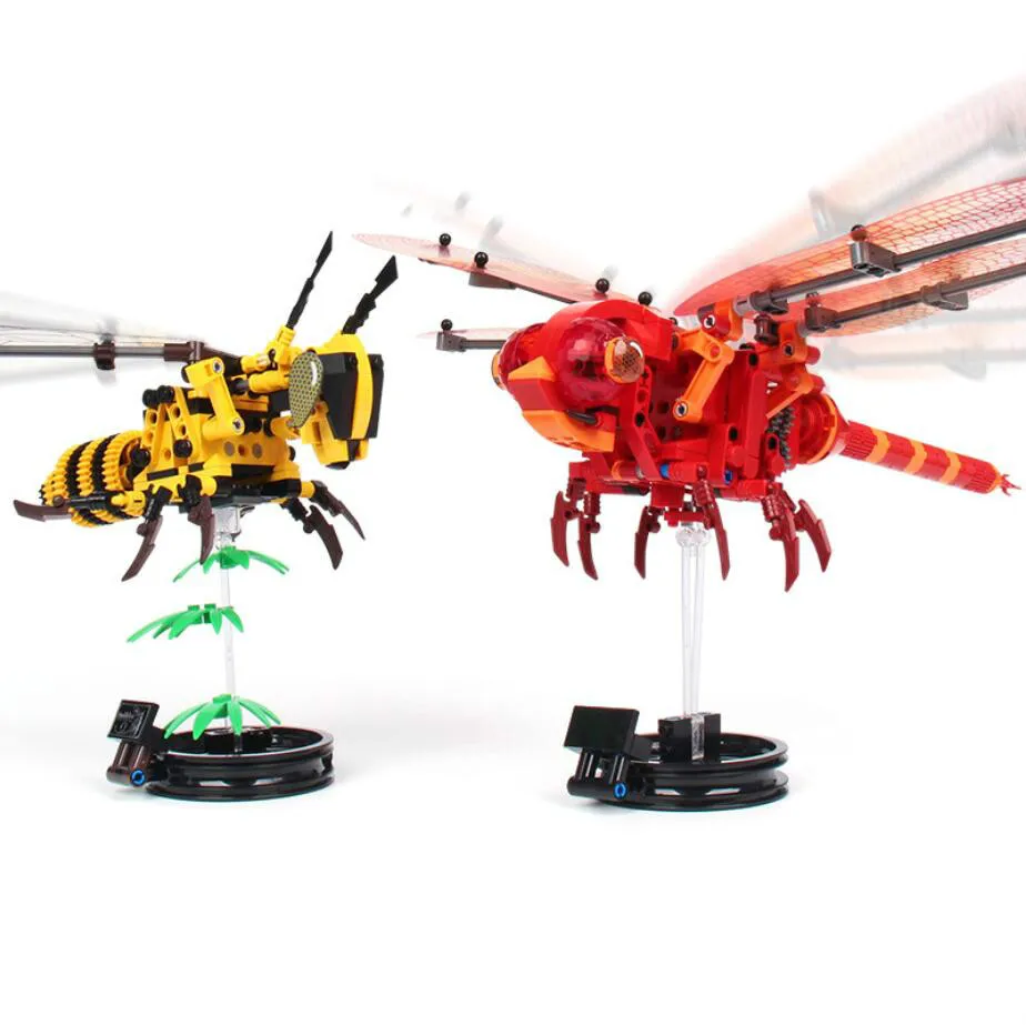 

330Pcs Simulated insect Red Dragonfly Building Blocks Red Dragonfly Bricks DIY Educational Toys Compatible Legoings