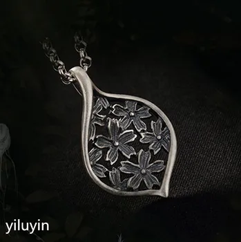 

KJJEAXCMY Fine jewelry S990, hollowed out, clover flowers, riches and fringes, pure silver Thai silver sweater chain pendant