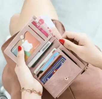 2019 новый кошелек женский короткий корейский вариант Пряжка студенческий ретро