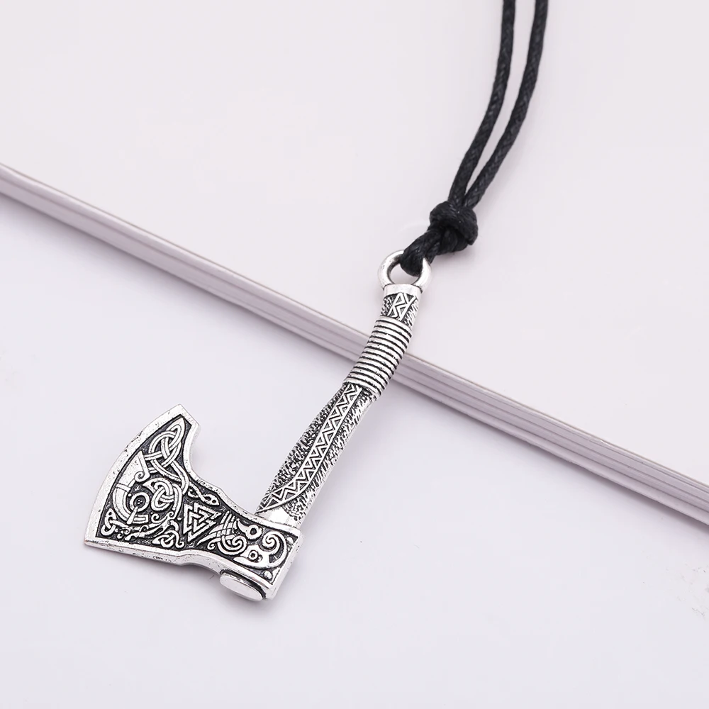 Skyrim Ирландский Узел ожерелье серебряного цвета очаровательный топор подвеска