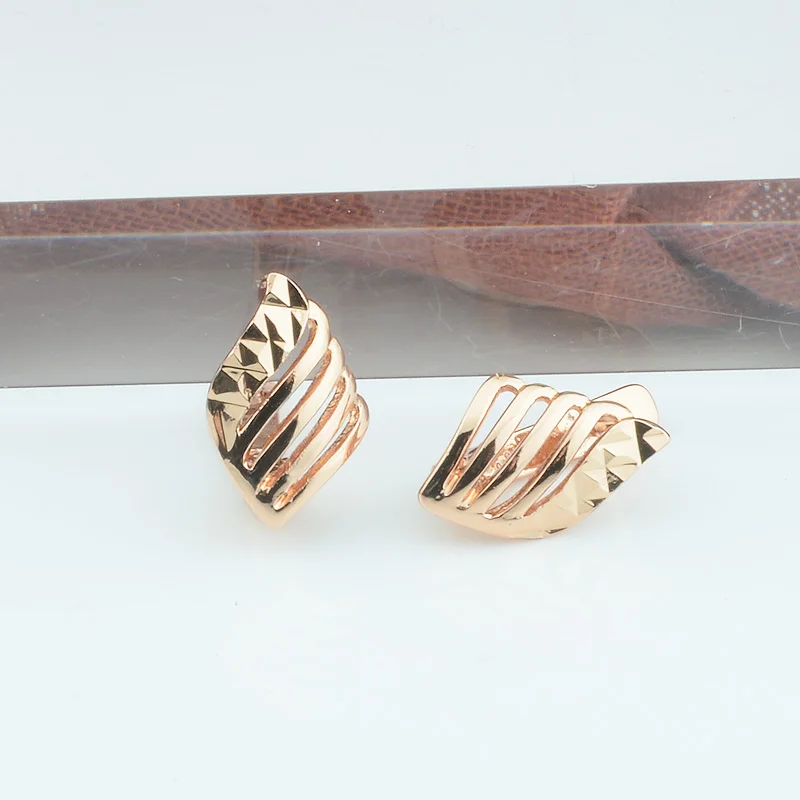 

FJ Women Without Stone 585 Rose Gold Color Weaving Smart Drop Earrings