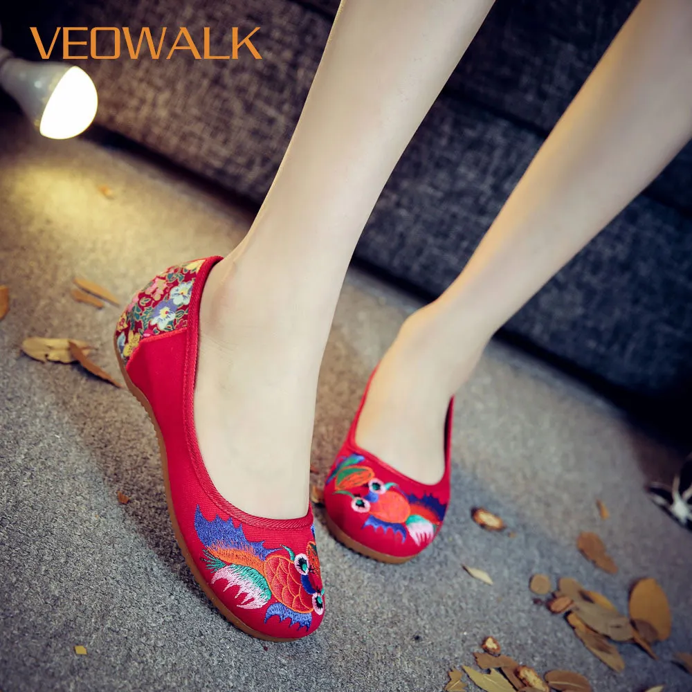 

Big Size 34-41 Goldfish Summer Women Shoes Old Peking Loafers Flats Woman Slip On Embroidery Casual National Dance Shoes