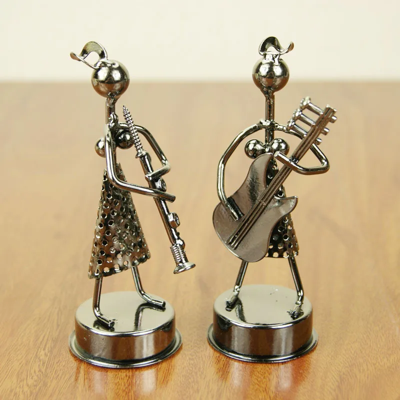 wire figurines