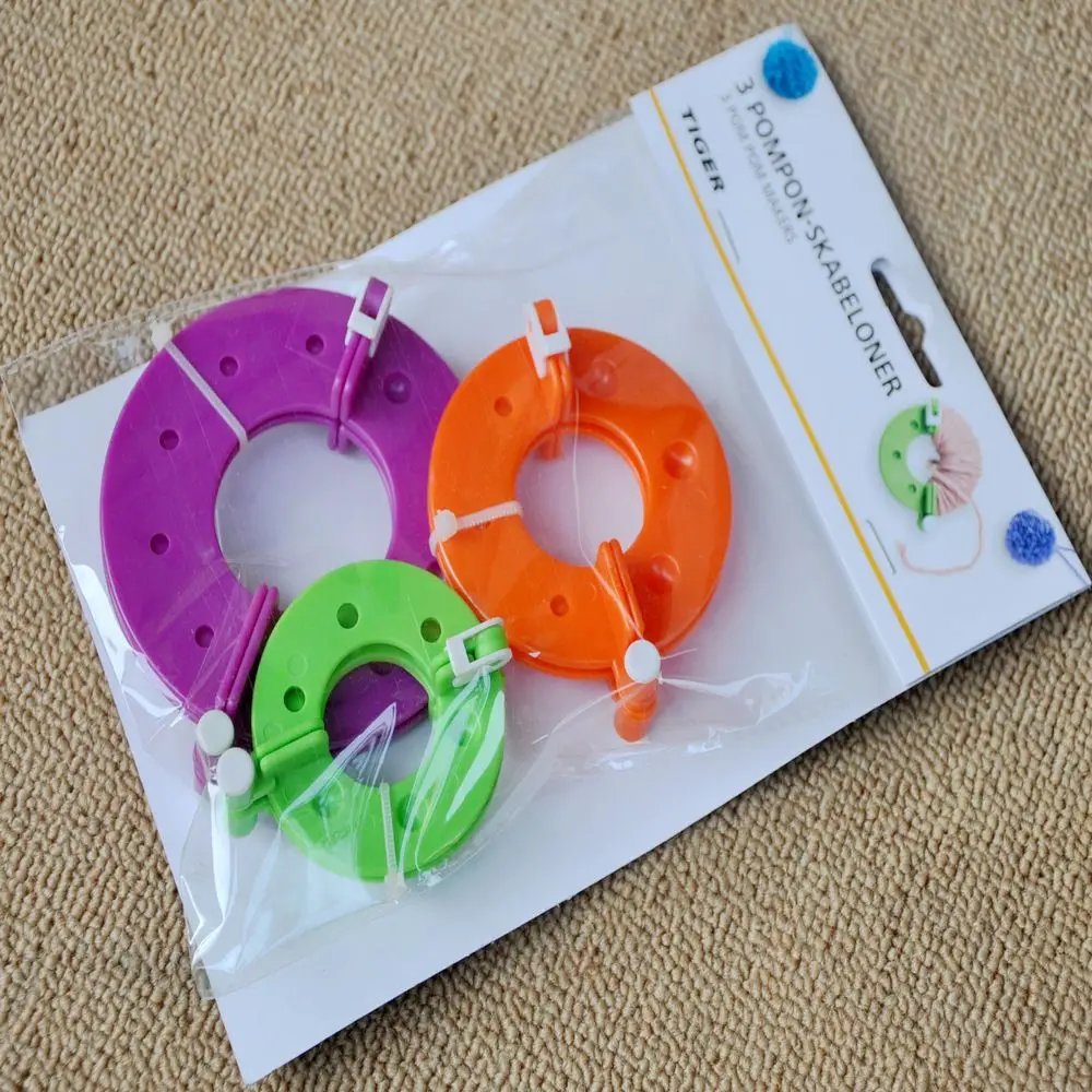 

3 Size Pom Pom Maker Fluff Ball Weaver Needle Knitting Wool Tool Yarn Kit