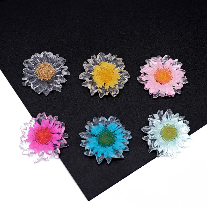 

3pcs 35mm Dried Daisy Flowers Resin Bead Findings Diy Charms Pendant Brooch Bracelet Tray Patch Jewelry Making Accessory F379